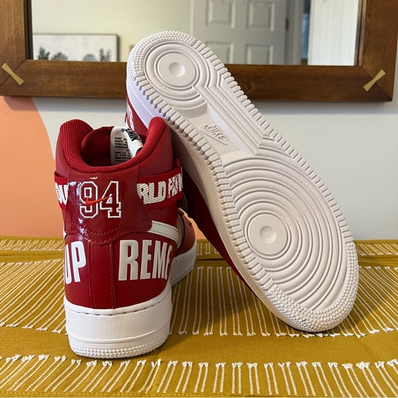 DEADSTOCK - Nike Air Force 1 SUPREME WORLD FAMOUS Red size men’s 10 US - Picture 7 of 16